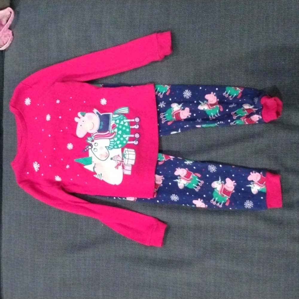 4T Peppa pig Christmas pajamas